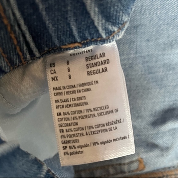 American Eagle Baggy Mom Jean - Picture 7 of 8